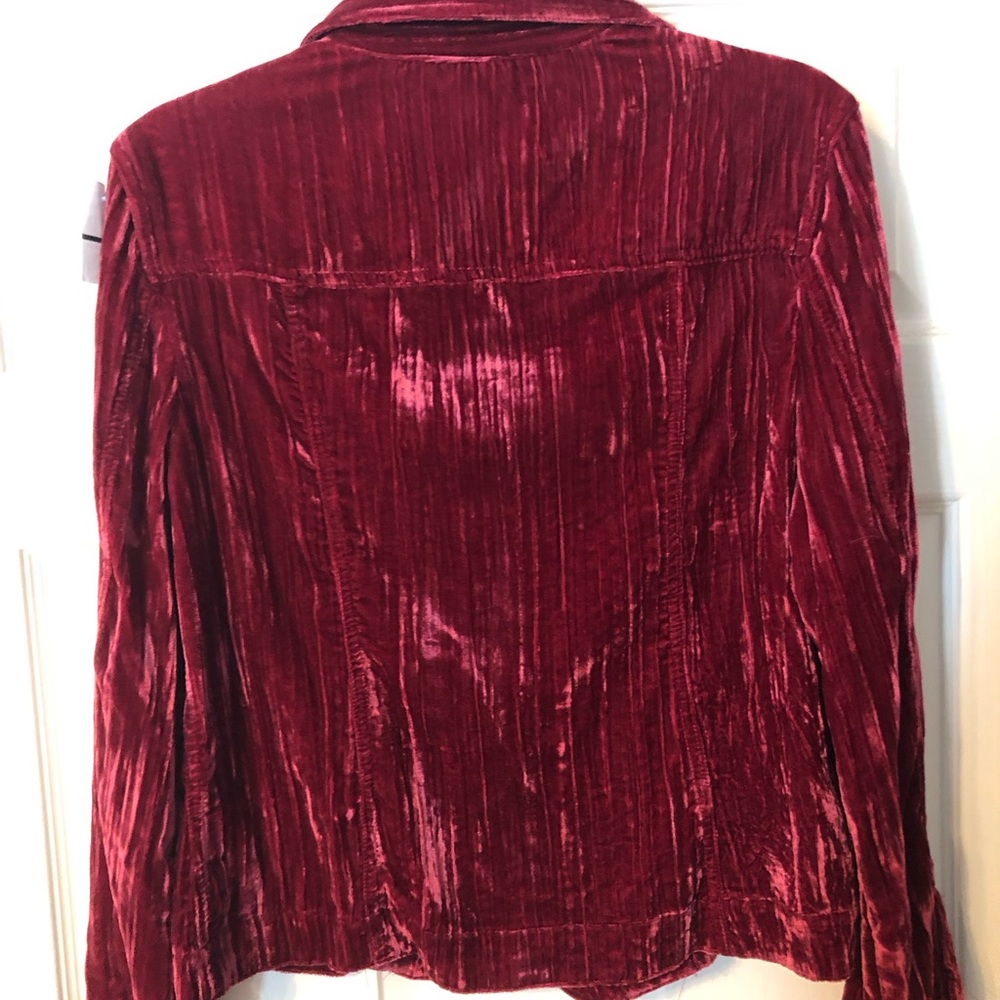 Red Crushed Velvet Button Up Jacket With Chest Pockets by Croft & Barrow SZ Med - Picture 4 of 7